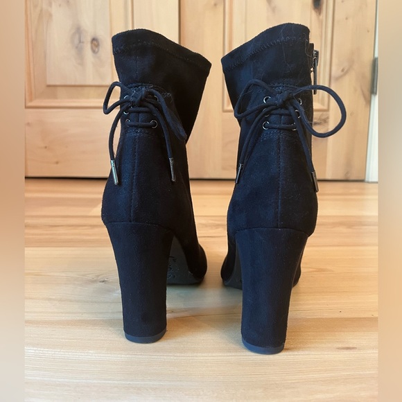 Sam Edelman - Suede 3in Bootie Black - Picture 8 of 11